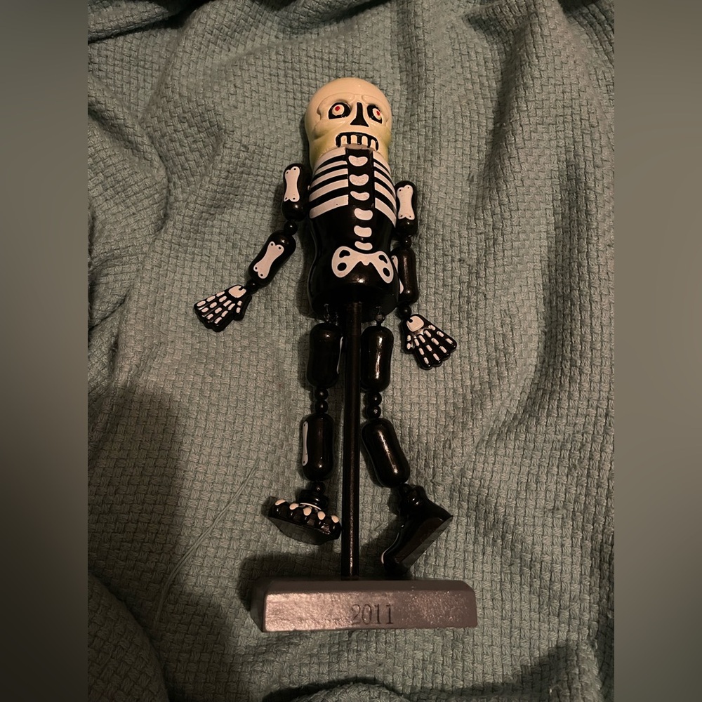 Skeleton Nutcracker Halloween Wood Dangling Limbs 14" Target 2011